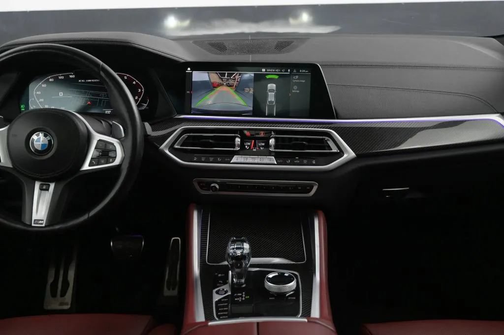 Used 2021 BMW X6 M50i AWD/4WD image 22