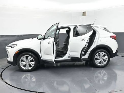 Used 2024 Buick Encore GX Preferred FWD image 49
