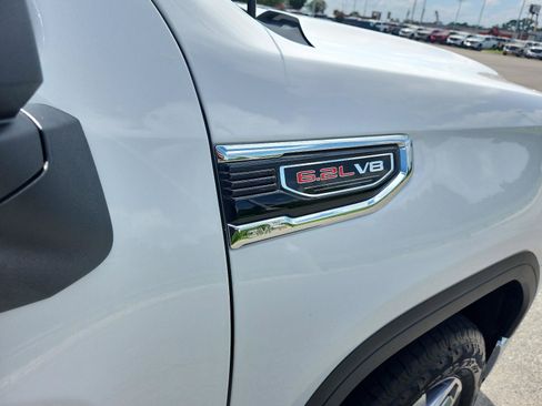 Certified 2025 GMC Sierra 1500 SLT w/ SLT Premium Plus Package AWD/4WD image 9
