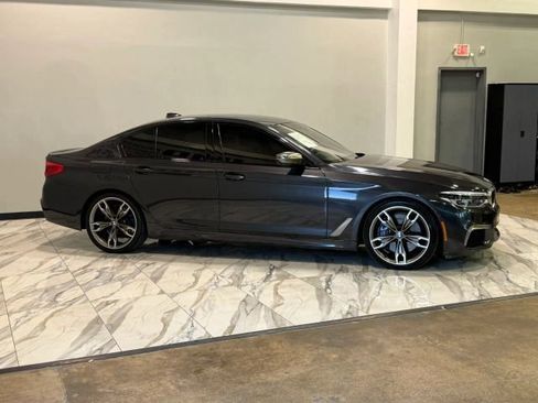 Used 2019 BMW M550i xDrive w/ Dynamic Handling Package image 5