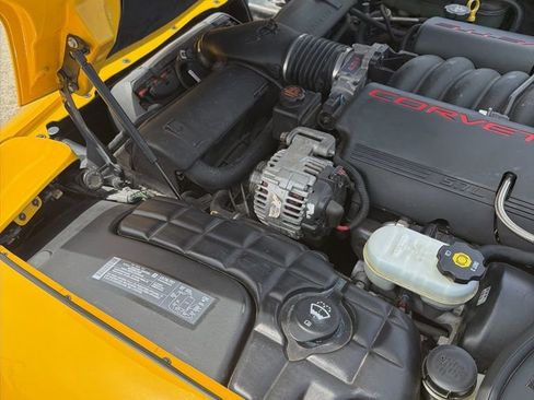 Used 2004 Chevrolet Corvette Convertible w/ Preferred Equipment Group image 37