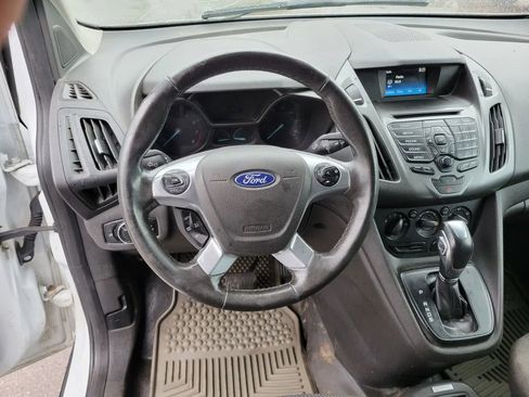 Used 2018 Ford Transit Connect XL image 4