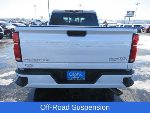 Used 2025 Chevrolet Silverado 2500 High Country w/ Technology Package image 4