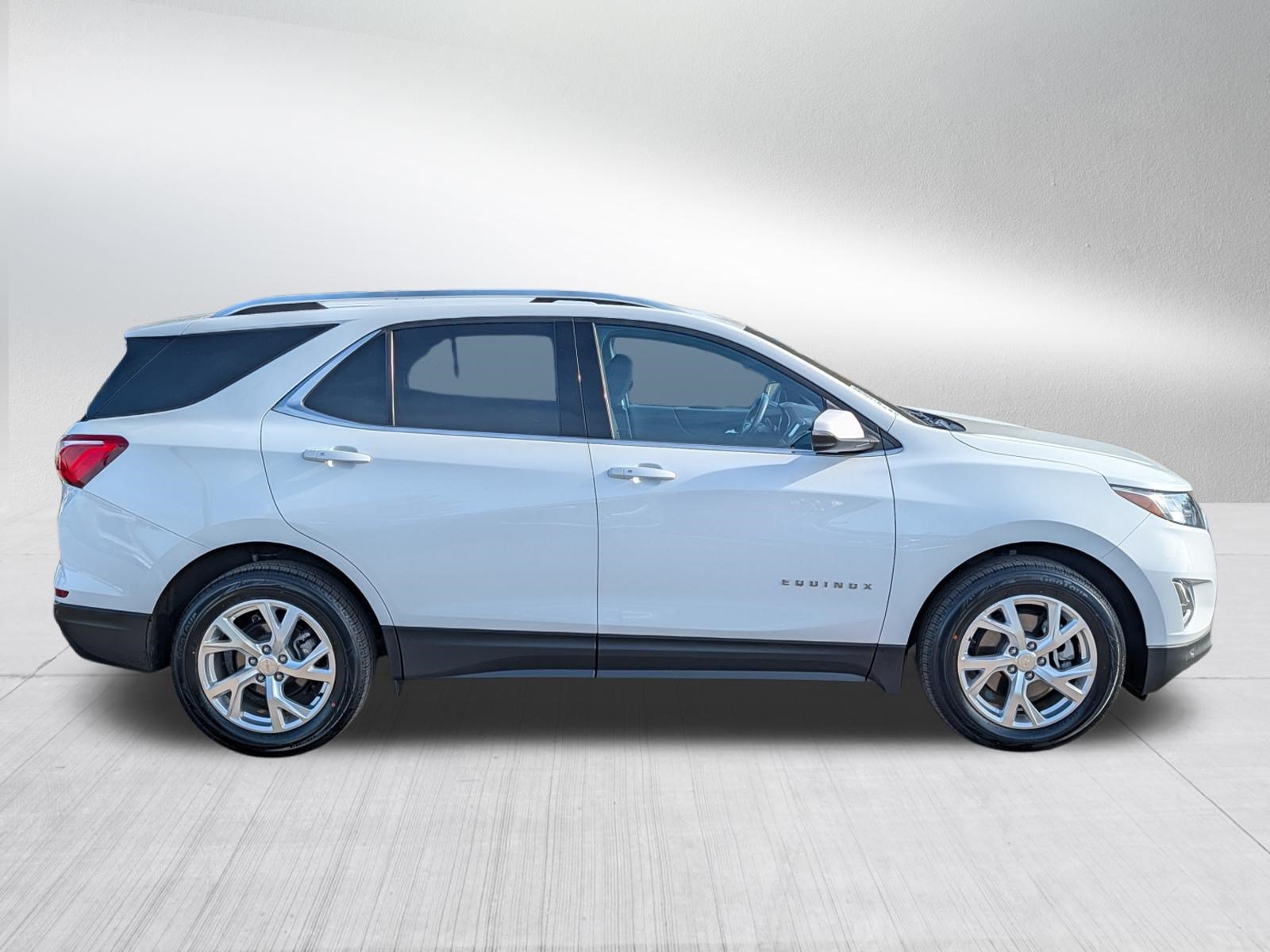 Used 2019 Chevrolet Equinox LT AWD/4WD image 8