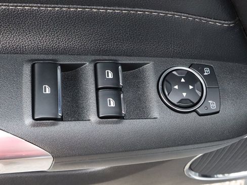 Used 2022 Ford Mustang Premium image 14