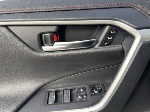 Used 2022 Toyota RAV4 XSE w/ Premium Package image 23