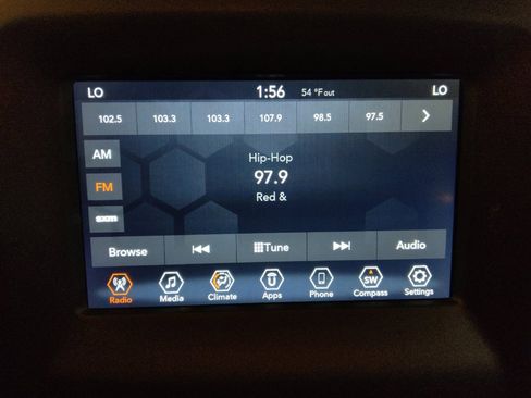 Used 2019 Jeep Compass Latitude w/ Popular Equipment Group FWD image 25