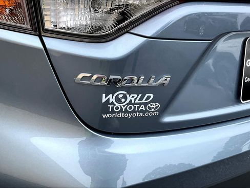 Used 2024 Toyota Corolla LE image 30