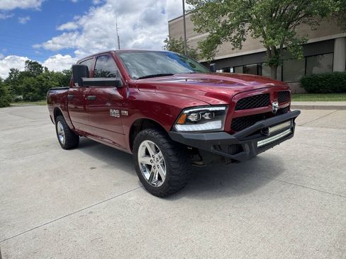 Used 2014 RAM 1500 Express AWD/4WD image 8