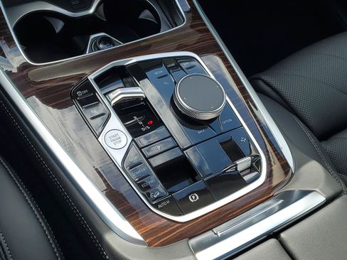 New 2026 BMW X7 xDrive40i w/ Premium Package image 20