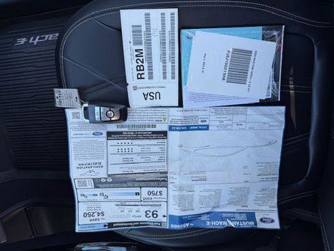 Used 2023 Ford Mustang Mach-E Select image 9