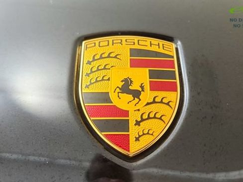 Used 2024 Porsche Macan S AWD/4WD image 31