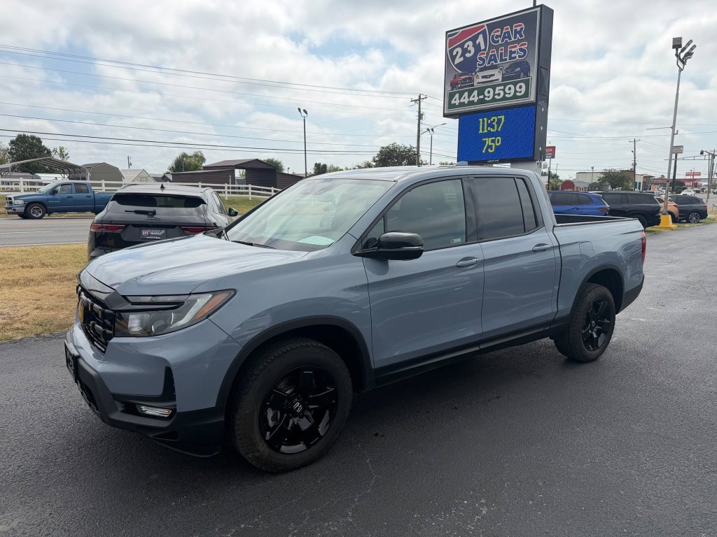 Used 2025 Honda Ridgeline Black Edition image 6