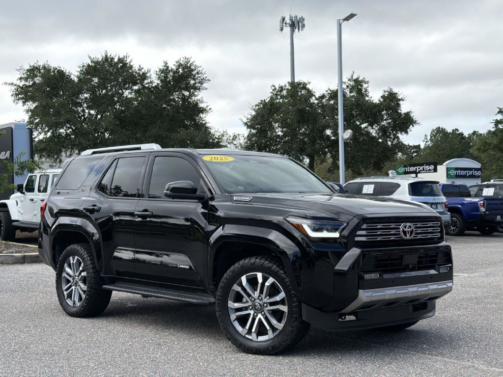 Used 2025 Toyota 4Runner Limited AWD/4WD image 29
