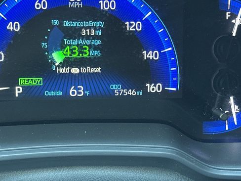 Used 2022 Toyota Corolla LE w/ Carpet Mat Package (TMS) image 24