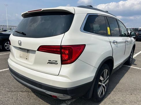 Used 2017 Honda Pilot Elite image 4