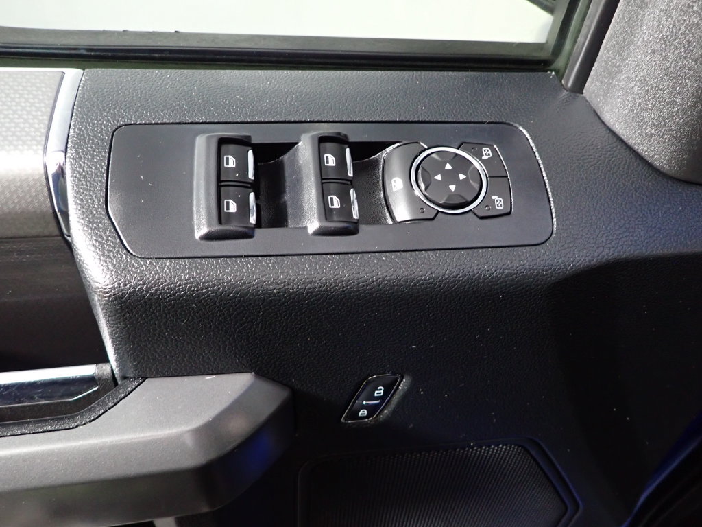 Used 2015 Ford F150 XLT w/ Equipment Group 302A Luxury AWD/4WD image 16
