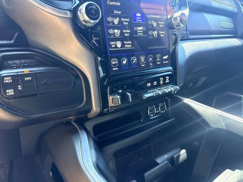 Used 2021 RAM 3500 Laramie AWD/4WD image 28