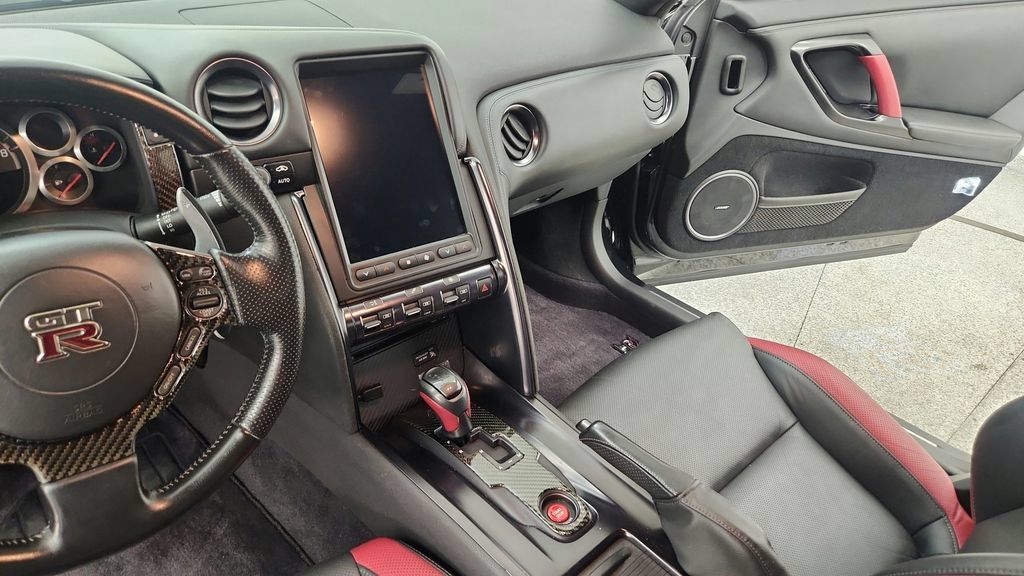 Used 2012 Nissan GT-R Black Edition AWD/4WD image 66