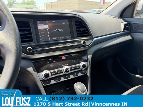 Used 2020 Hyundai Elantra SEL w/ Cargo Package (C1) FWD image 17
