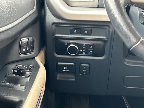 Used 2023 Ford Expedition Max XLT AWD/4WD image 15
