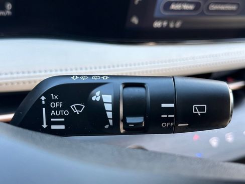 Used 2023 Nissan Ariya Evolve+ image 34