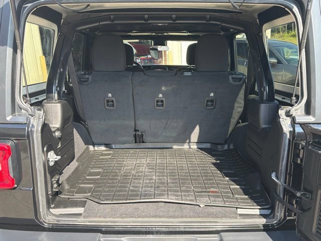 Used 2020 Jeep Wrangler Unlimited Sport AWD/4WD image 12