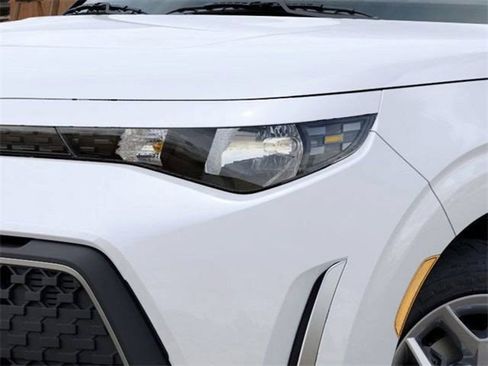 Used 2025 Kia Soul S FWD image 10