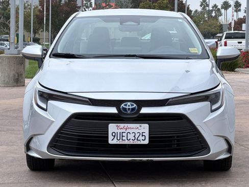 Certified 2025 Toyota Corolla LE image 11