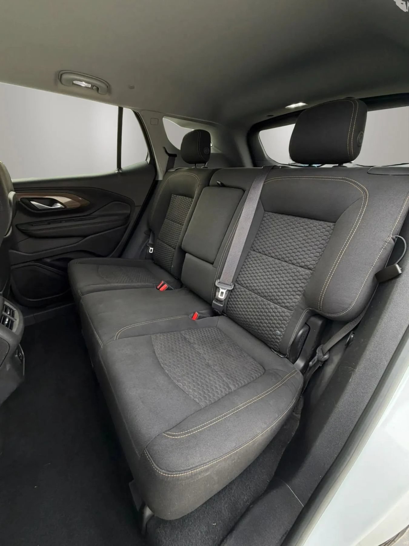 Used 2018 GMC Terrain SLE FWD image 13
