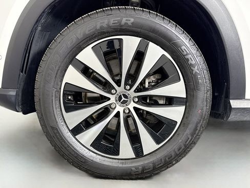 Used 2024 Mercedes-Benz GLE 350 4MATIC w/ Winter Package image 32