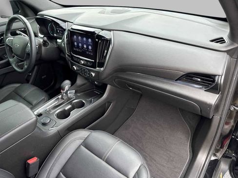 Used 2023 Chevrolet Traverse RS w/ LPO, Cargo Package image 12