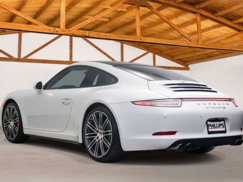 Used 2015 Porsche 911 Carrera 4S AWD/4WD image 3