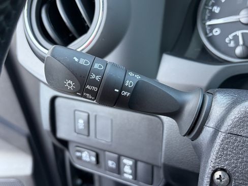 Used 2023 Toyota Tacoma TRD Sport AWD/4WD image 25