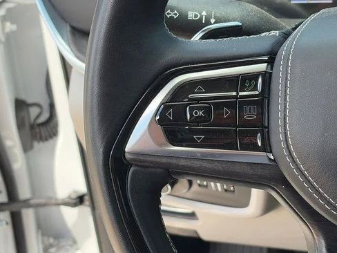 Certified 2021 Jeep Grand Cherokee L Overland w/ Advanced Protech Group III AWD/4WD image 21
