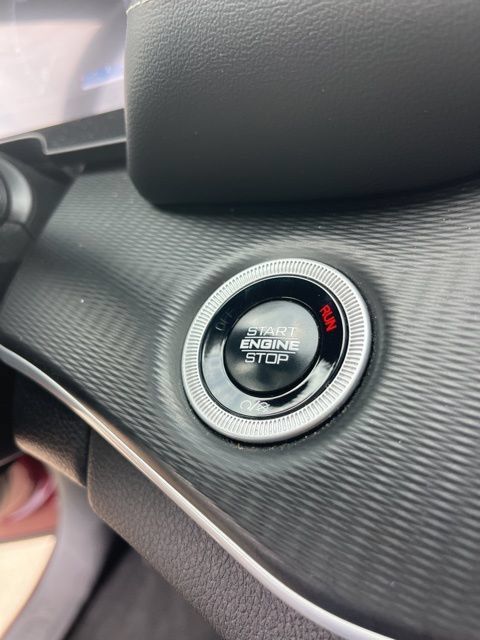 Used 2025 Jeep Grand Cherokee Altitude AWD/4WD image 22