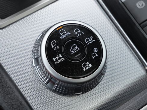 Used 2023 Mitsubishi Outlander SEL image 27