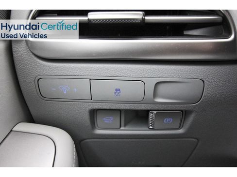Certified 2025 Hyundai Palisade SEL FWD image 23