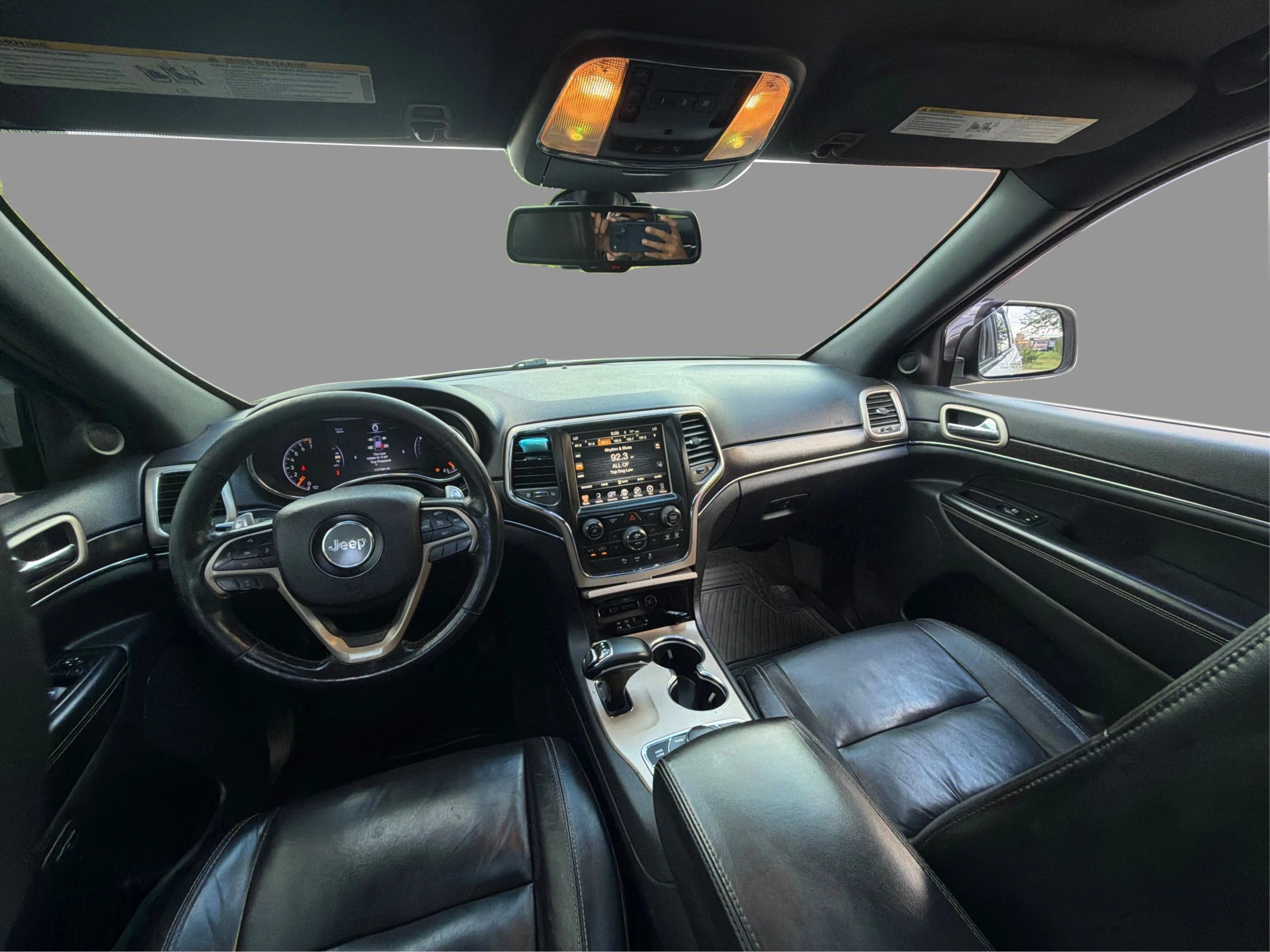 Used 2015 Jeep Grand Cherokee Limited AWD/4WD image 28