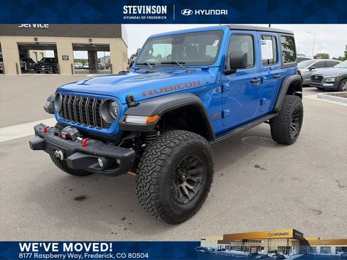 Used 2025 Jeep Wrangler Unlimited Rubicon w/ Steel Bumper Group AWD/4WD image 1