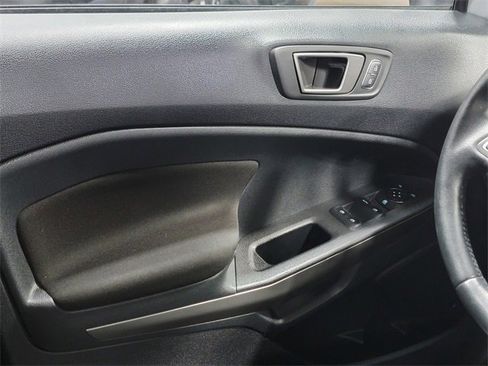 Used 2020 Ford EcoSport SE image 23