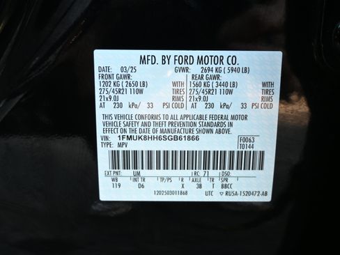 Used 2025 Ford Explorer Platinum w/ LUX Leather Package image 10