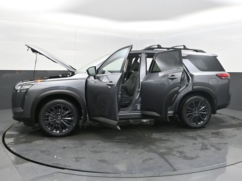 New 2026 Nissan Pathfinder SL w/ SL Premium Package FWD image 43