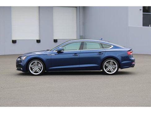 Used 2018 Audi A5 2.0T Premium Plus w/ Premium Plus AWD/4WD image 2