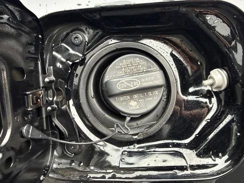 Used 2026 Toyota Corolla SE FWD image 37