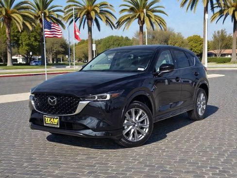 New 2025 MAZDA CX-5 AWD 2.5 S w/ Premium Plus Pkg image 2