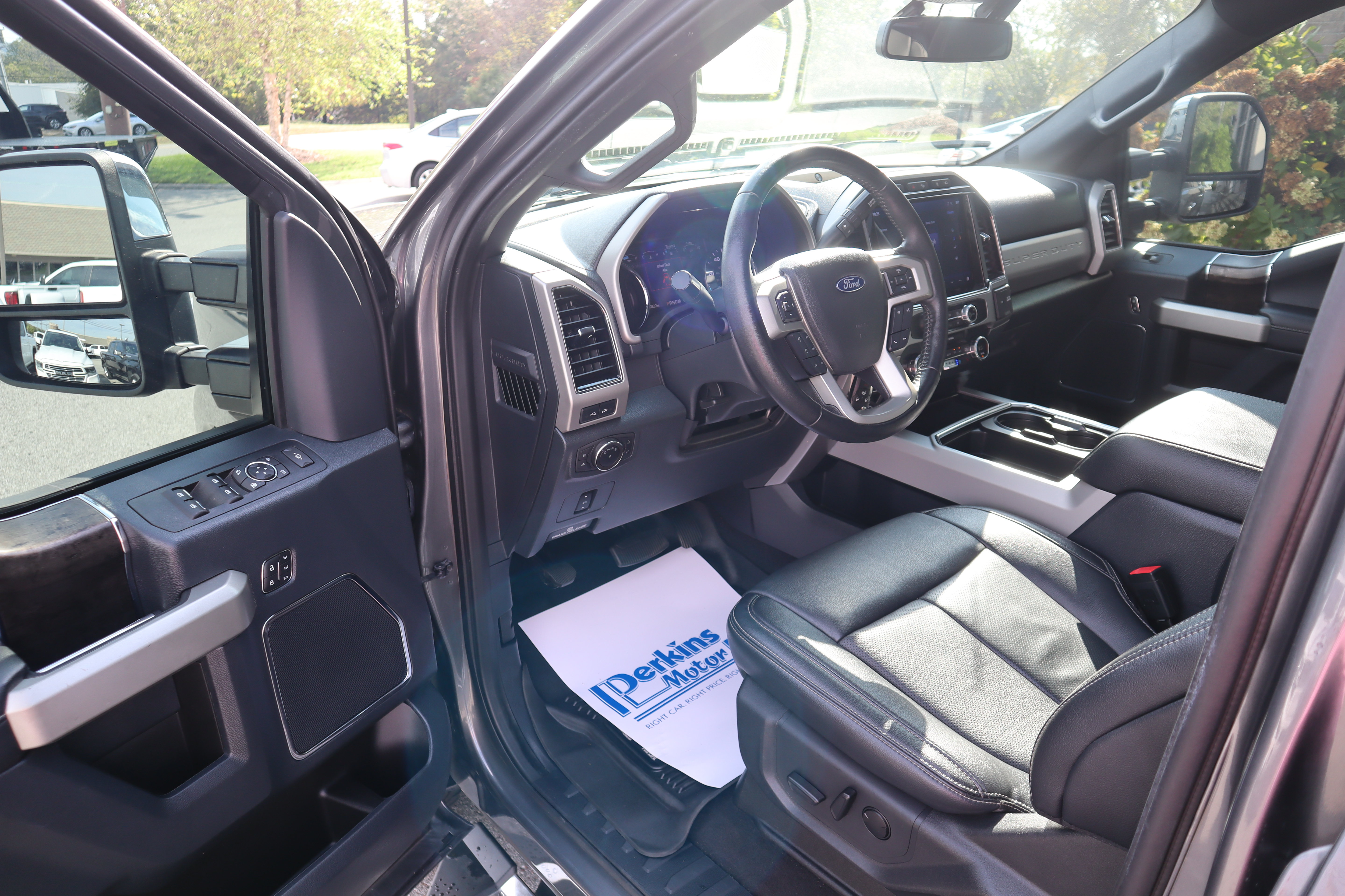 Used 2022 Ford F250 Lariat w/ Chrome Package AWD/4WD image 3