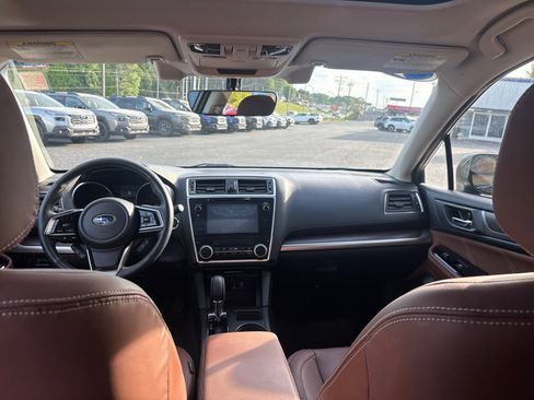 Used 2019 Subaru Outback 3.6R Touring w/ Popular Package #3A AWD/4WD image 39