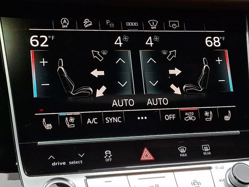 Used 2025 Audi Q8 Prestige w/ Prestige Package image 16