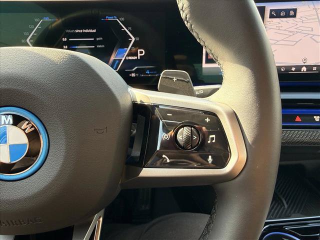 Used 2026 BMW 550e xDrive AWD/4WD image 19